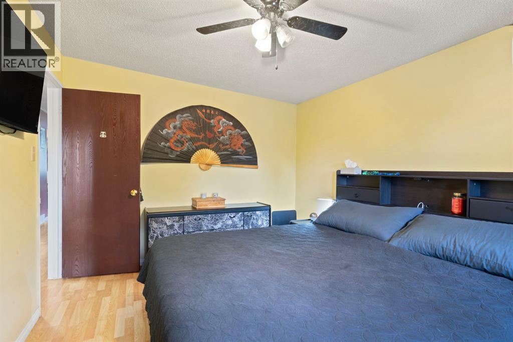 Single Family House Bi-level for Sale in  A Avenue SE Dover Calgary 