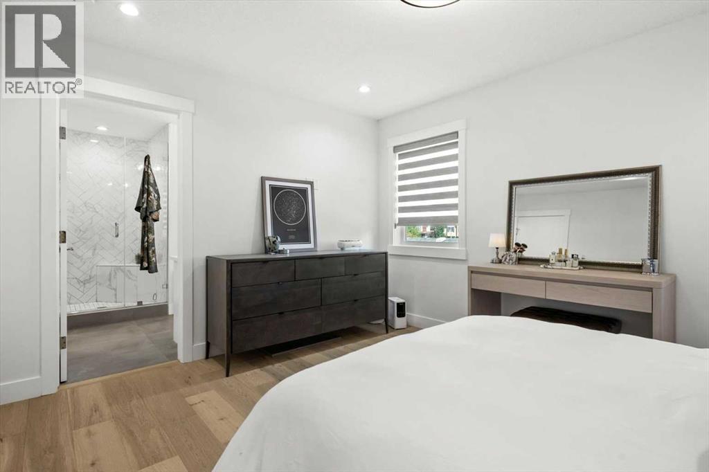 Single Family House for Sale in   A Street SW Richmond Calgary 