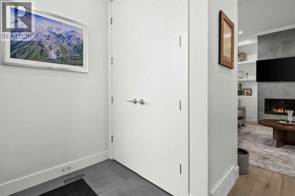 Single Family House for Sale in   A Street SW Richmond Calgary 