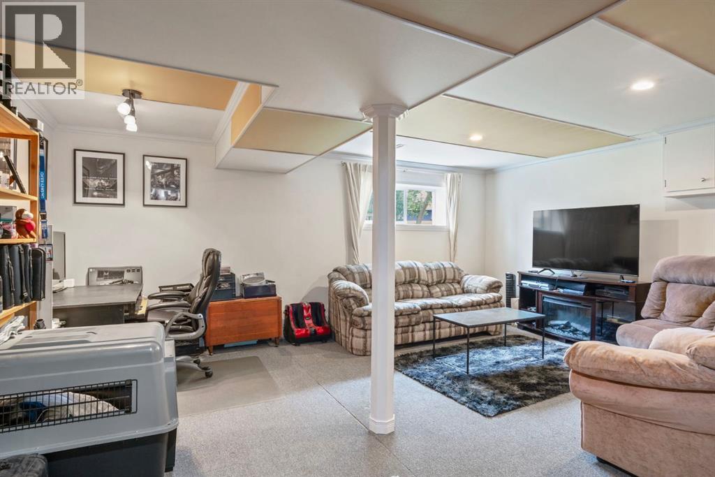 Single Family House Bi-level for Sale in  A Avenue SE Dover Calgary 