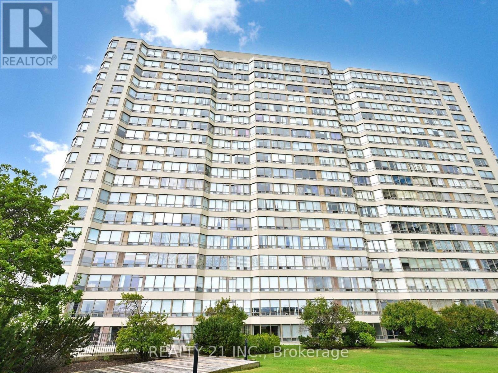 Photo 2 of 488 1 Greystone Walk Drive, Toronto ON