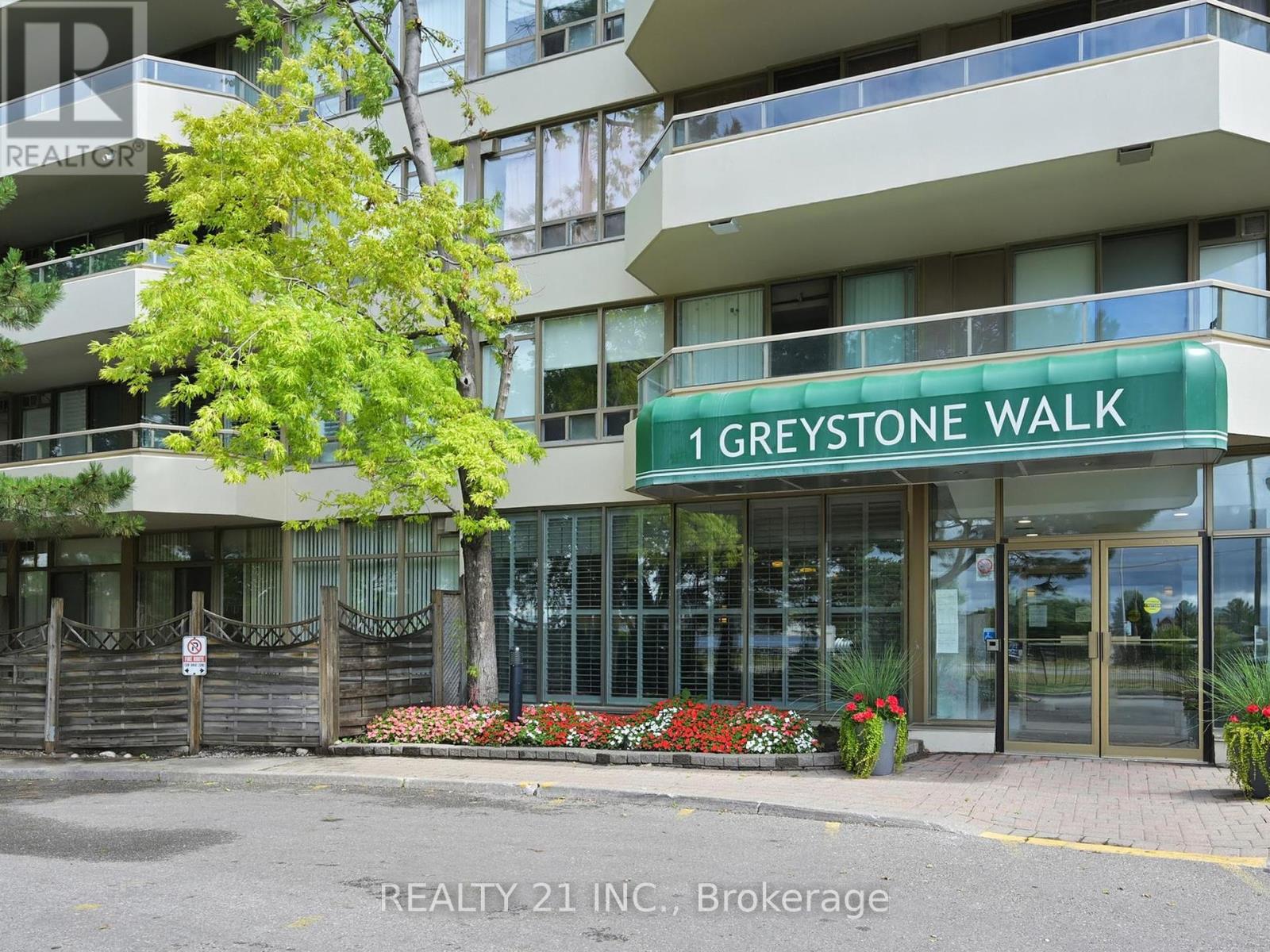 Photo 3 of 488 1 Greystone Walk Drive, Toronto ON
