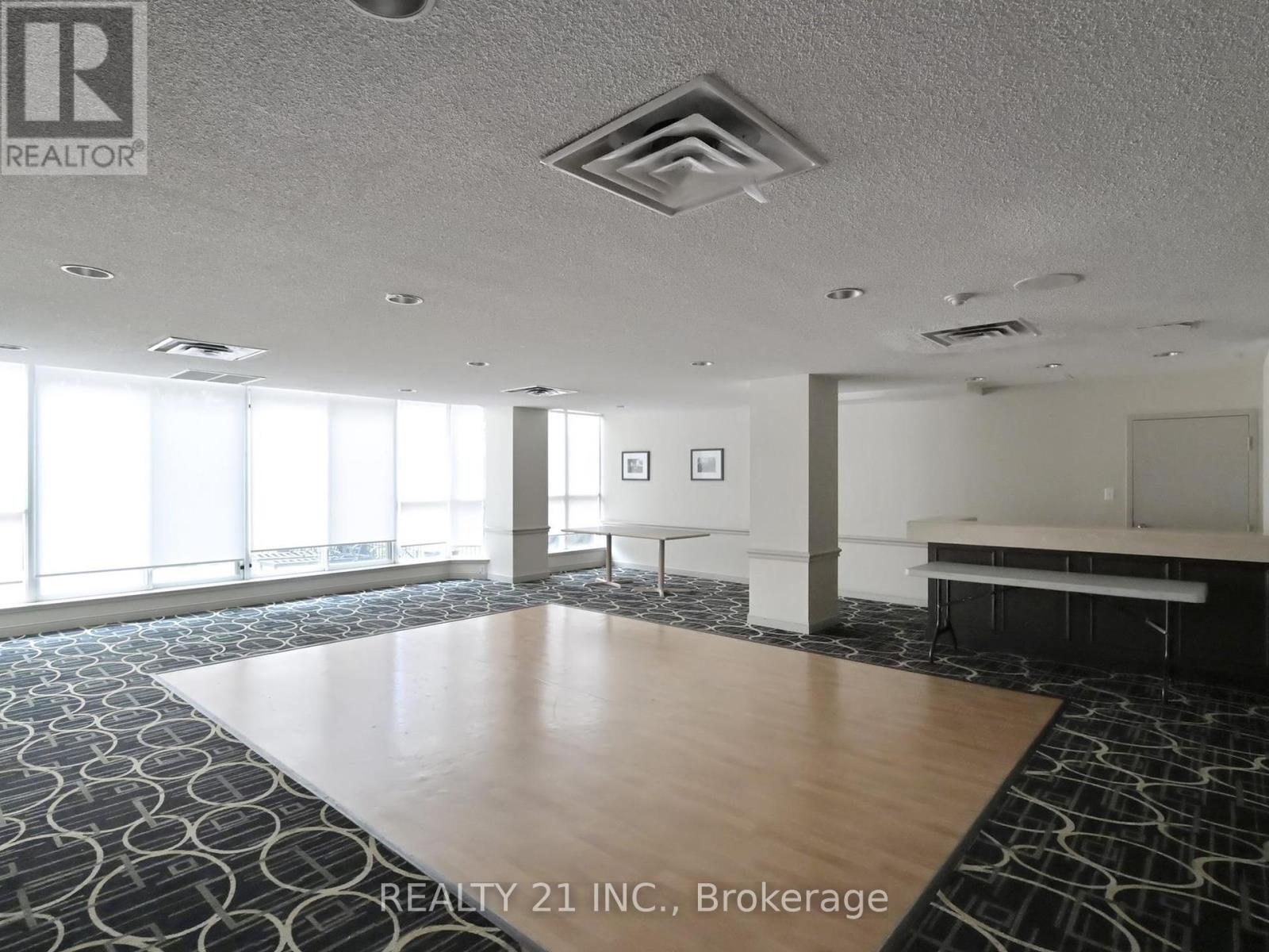 Photo 33 of 488 1 Greystone Walk Drive, Toronto ON