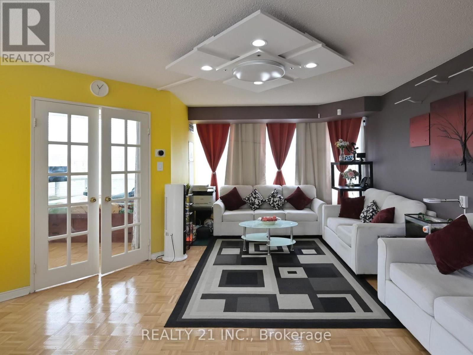 Photo 6 of 488 1 Greystone Walk Drive, Toronto ON