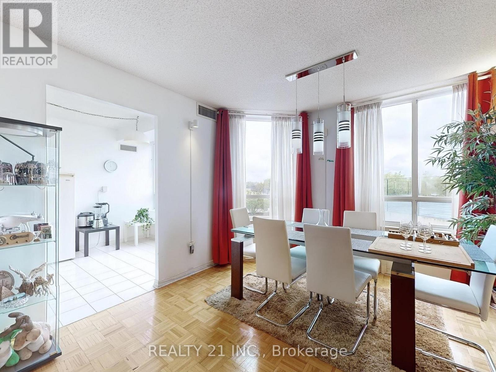 Photo 9 of 488 1 Greystone Walk Drive, Toronto ON
