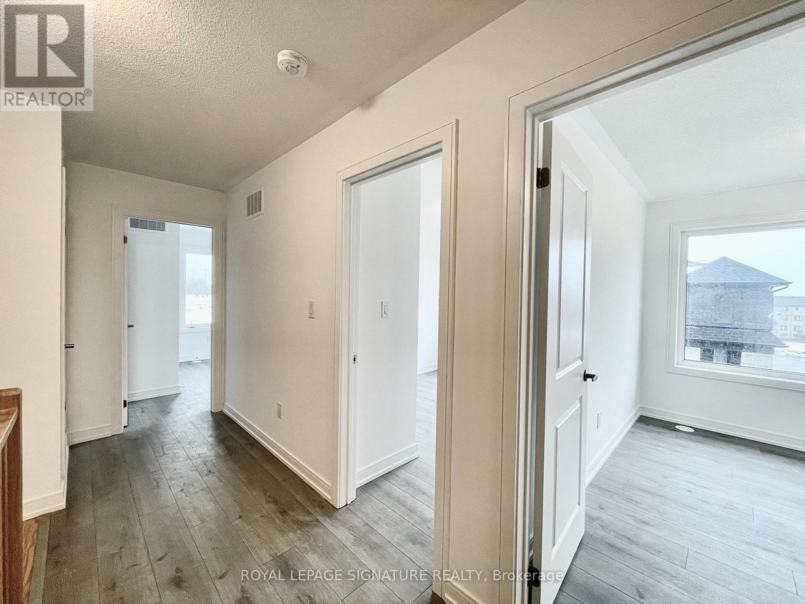 Photo 22 of 3 129 Appletree Lane, Barrie ON