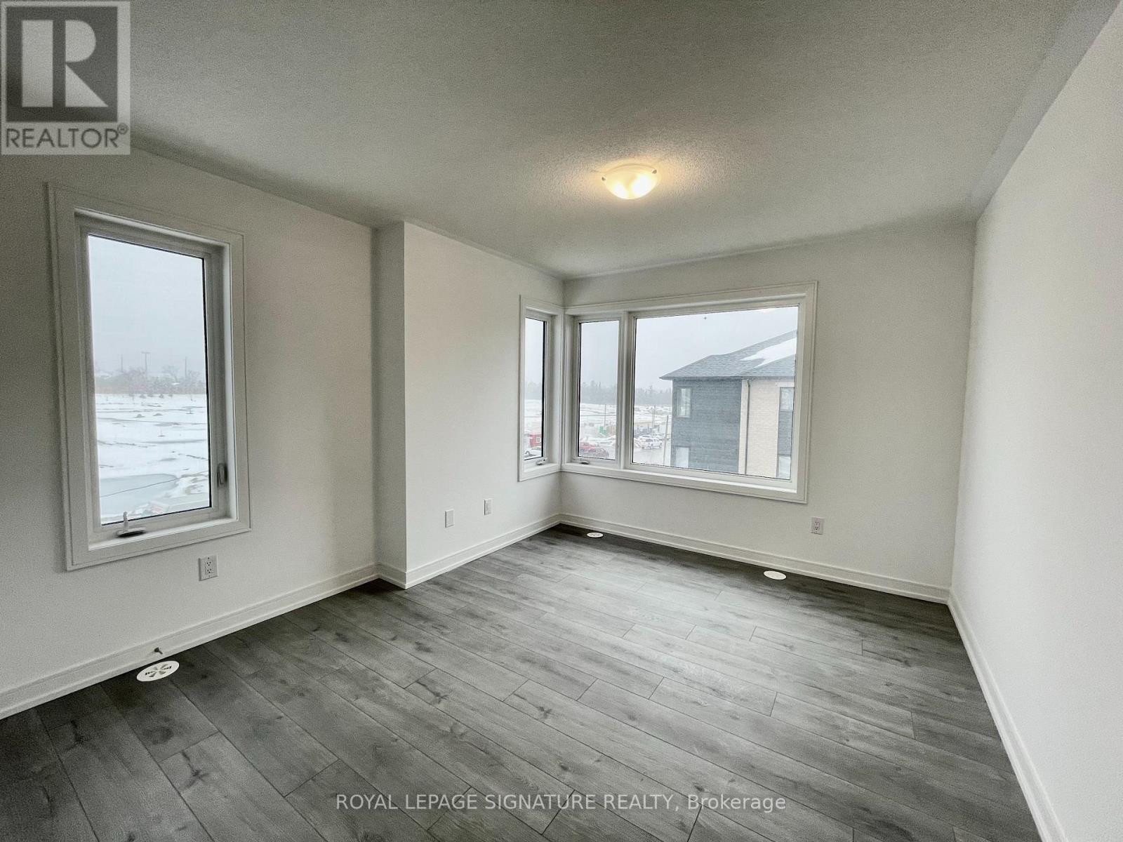 Photo 21 of 3 129 Appletree Lane, Barrie ON