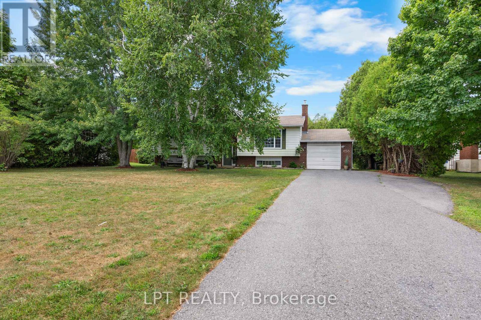 Photo 44 of 656 Kitley 3 Line, Elizabethtownkitley ON