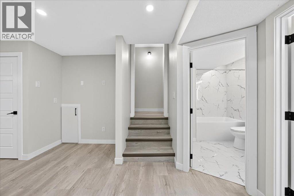 Photo 10 of 198 Ambleton Drive Nw, Calgary AB