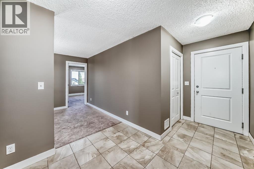 Photo 8 of 302 15 Saddlestone Way Ne, Calgary AB
