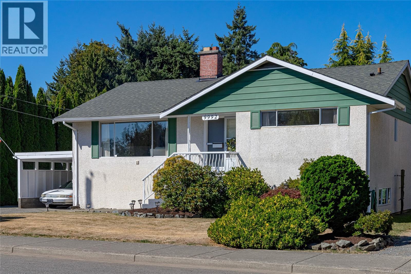 9992 Daniel St, Chemainus