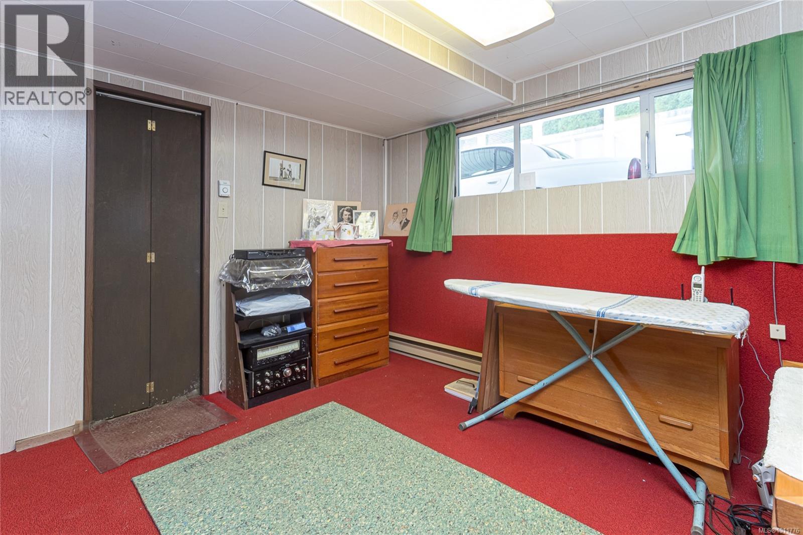 9992 Daniel St, Chemainus