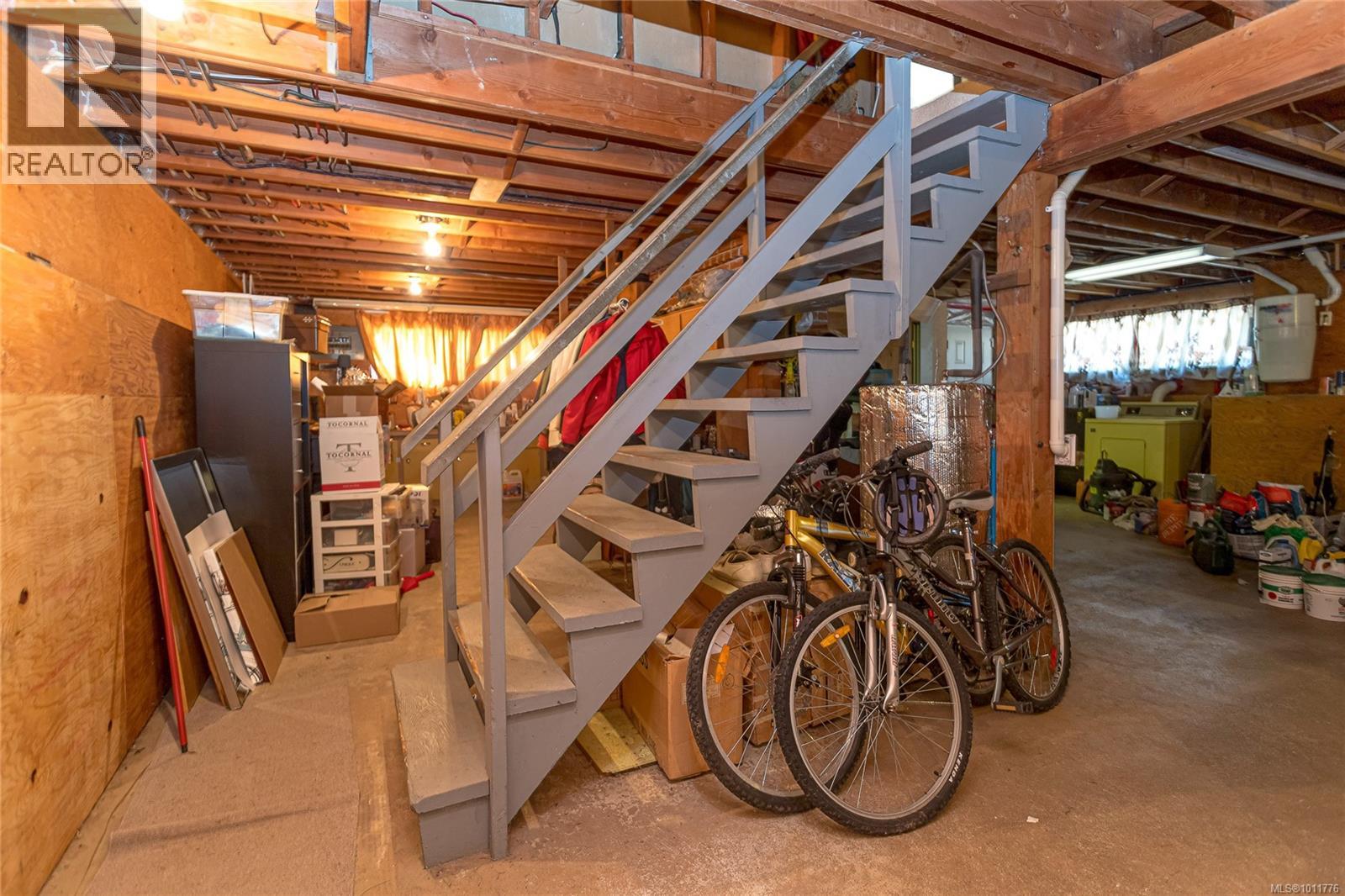 9992 Daniel St, Chemainus