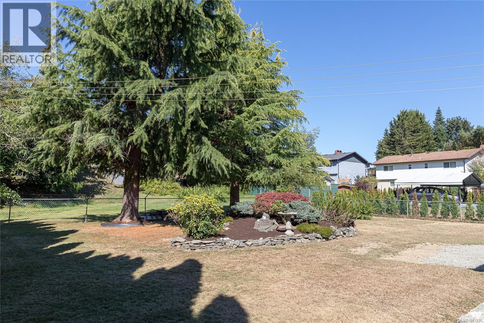 9992 Daniel St, Chemainus