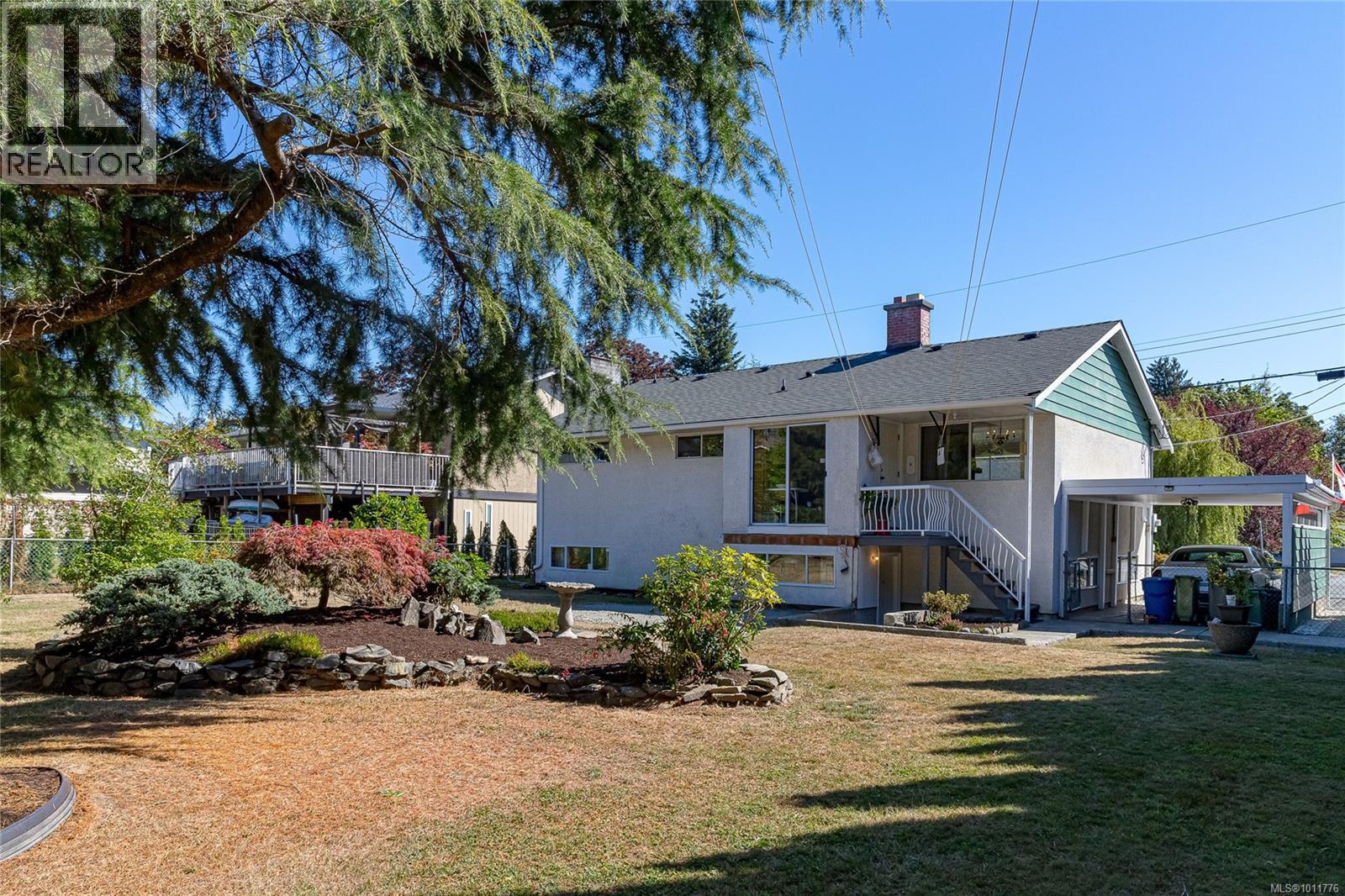 9992 Daniel St, Chemainus