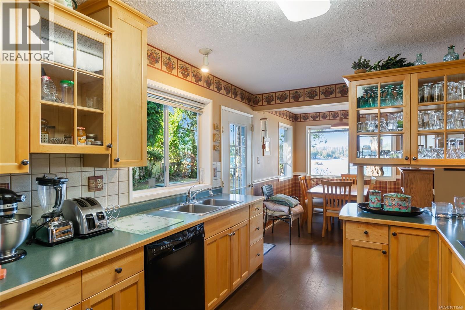Photo 5 of 1419 Madrona Dr, Nanoose Bay BC