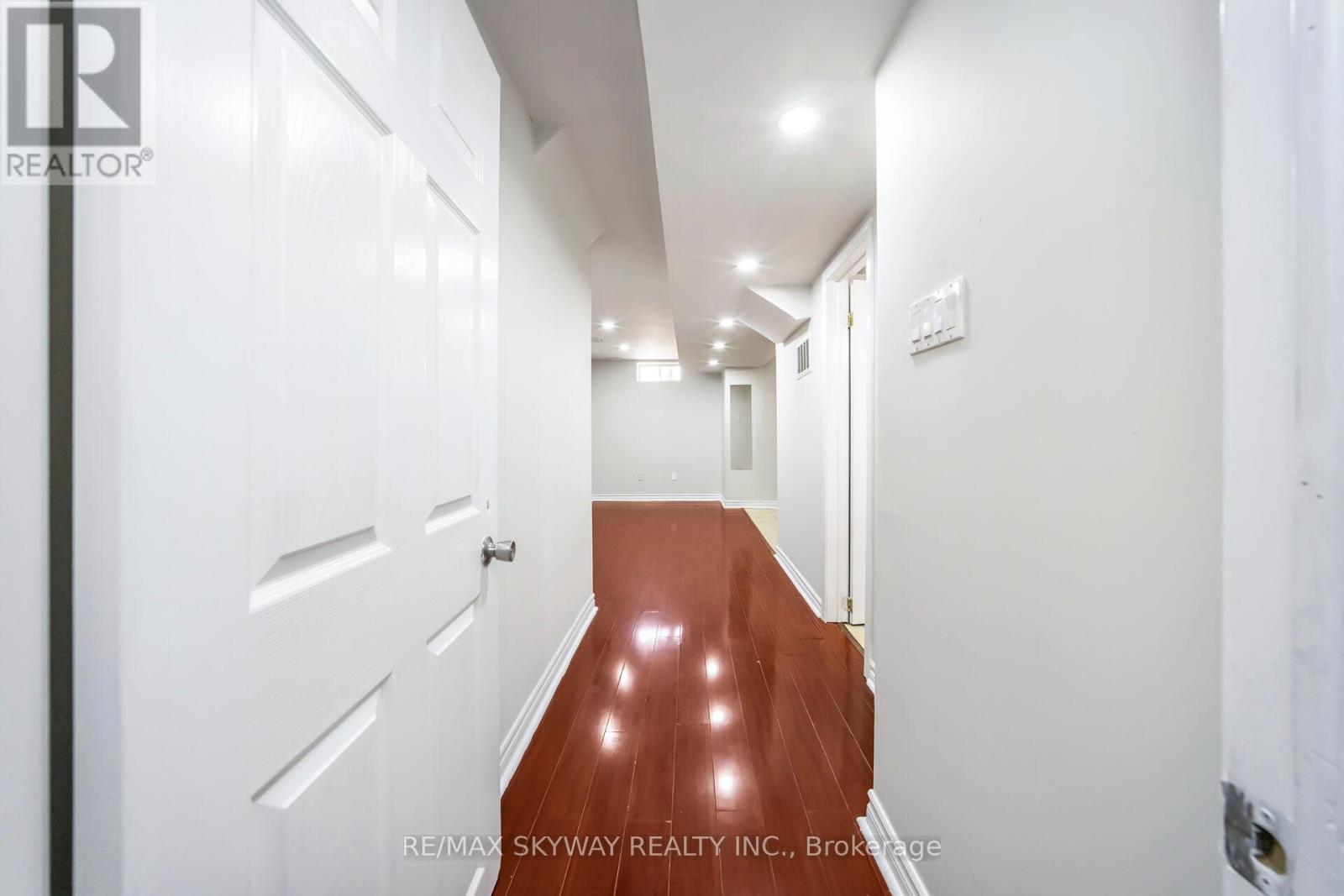 Photo 29 of 13 Ozner Court, Brampton ON