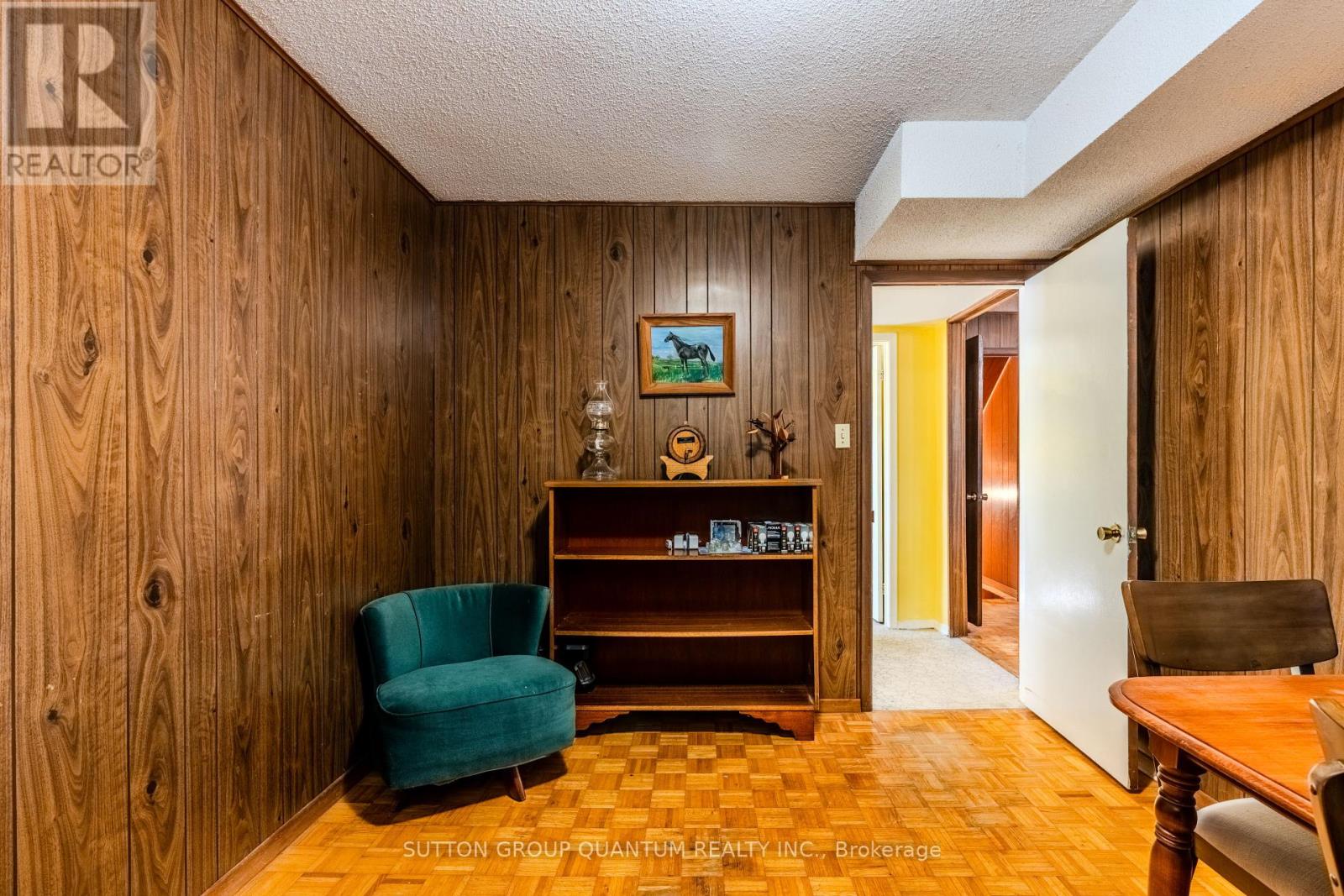 Photo 3 of 1798 Medallion Court, Mississauga ON