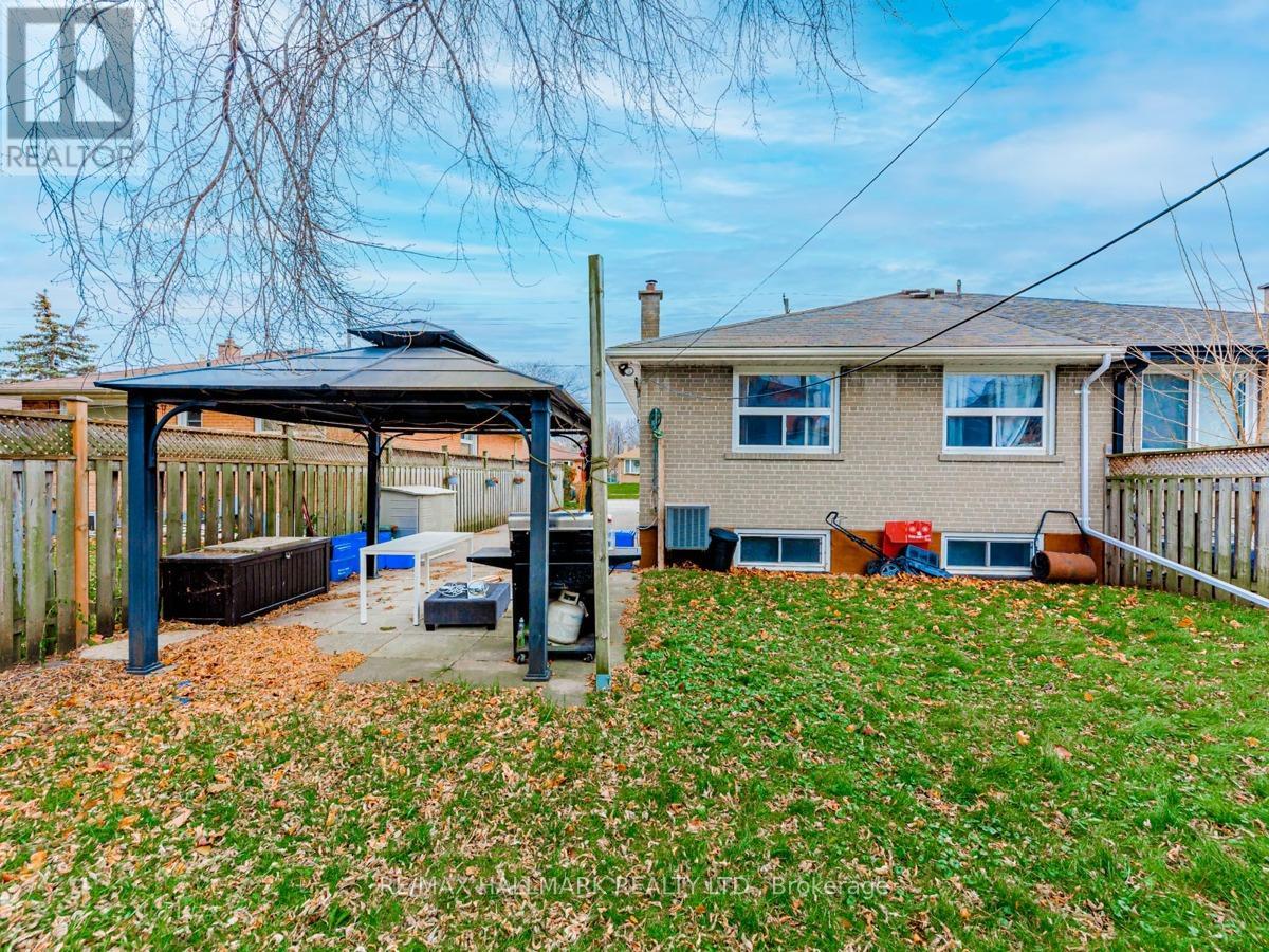 Photo 28 of Lower 129 Lupin Drive, Whitby ON