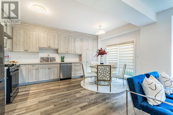 Photo 25 of 11 Holder Drive, Brantford ON