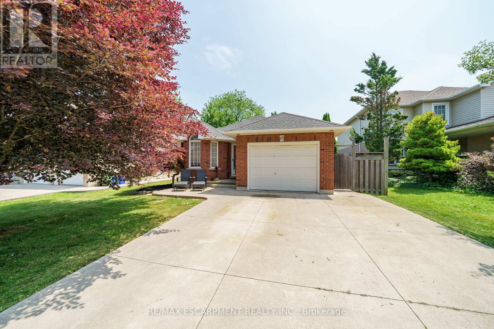 Photo 4 of 67 Jeremy Street, Hamilton ON