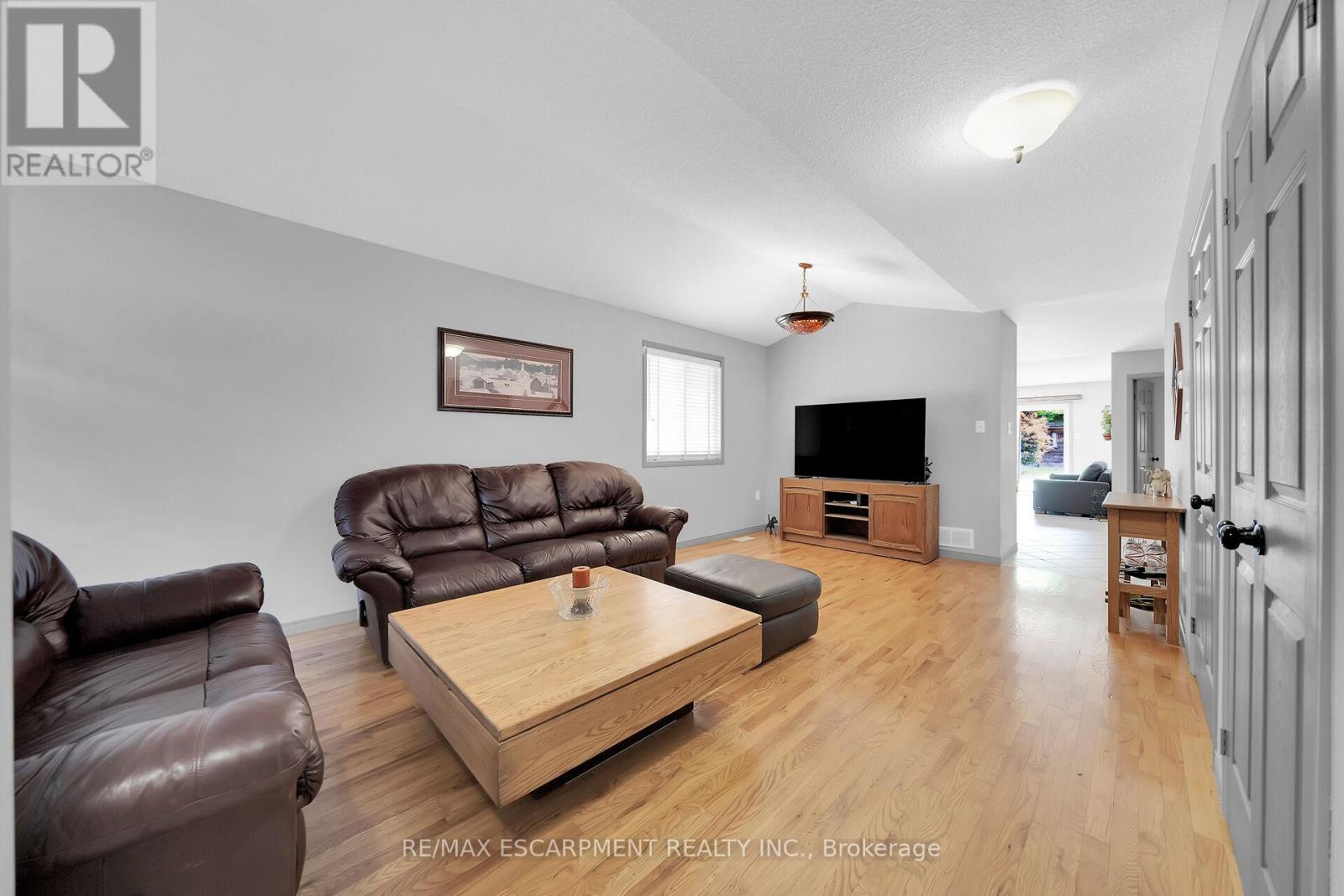 Photo 23 of 67 Jeremy Street, Hamilton ON