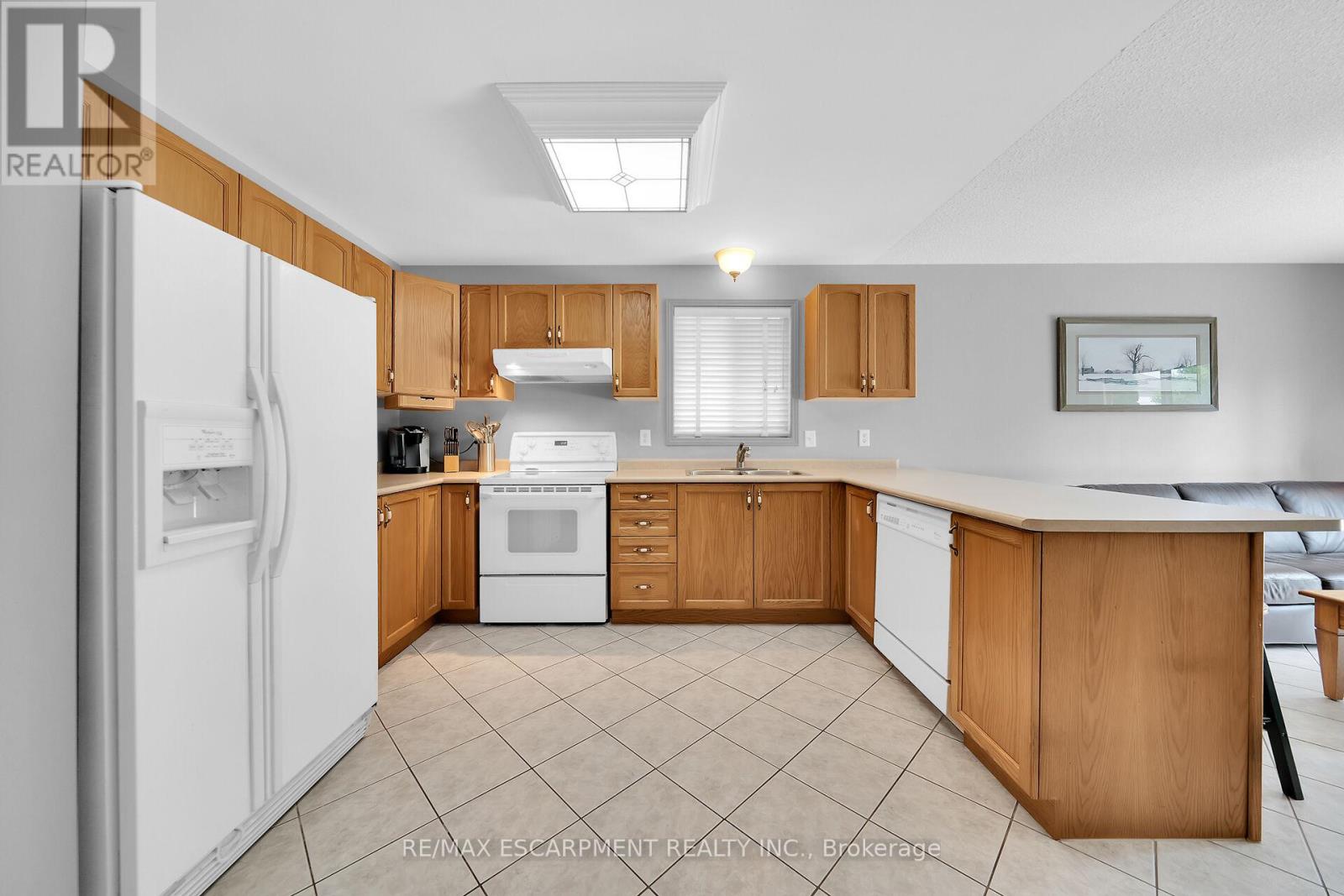 Photo 9 of 67 Jeremy Street, Hamilton ON