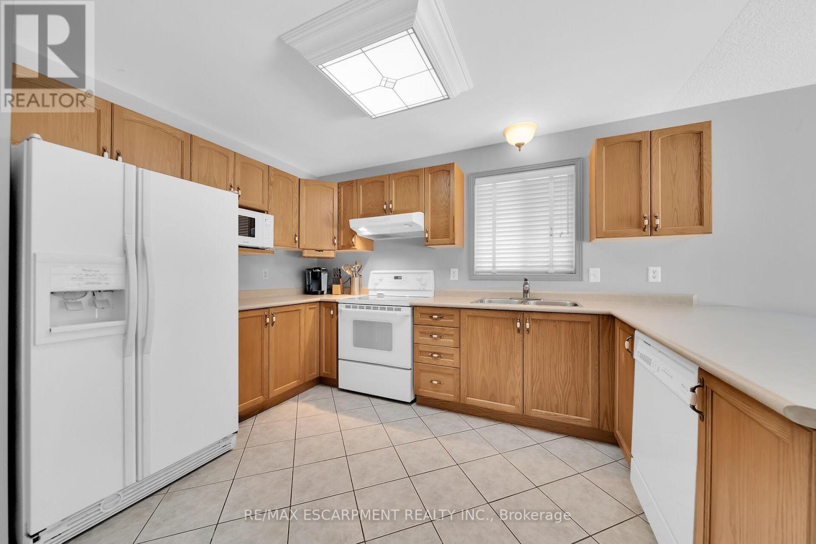 Photo 11 of 67 Jeremy Street, Hamilton ON