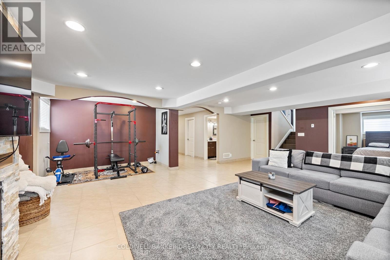 Photo 16 of 239 Branton Crescent, Windsor ON
