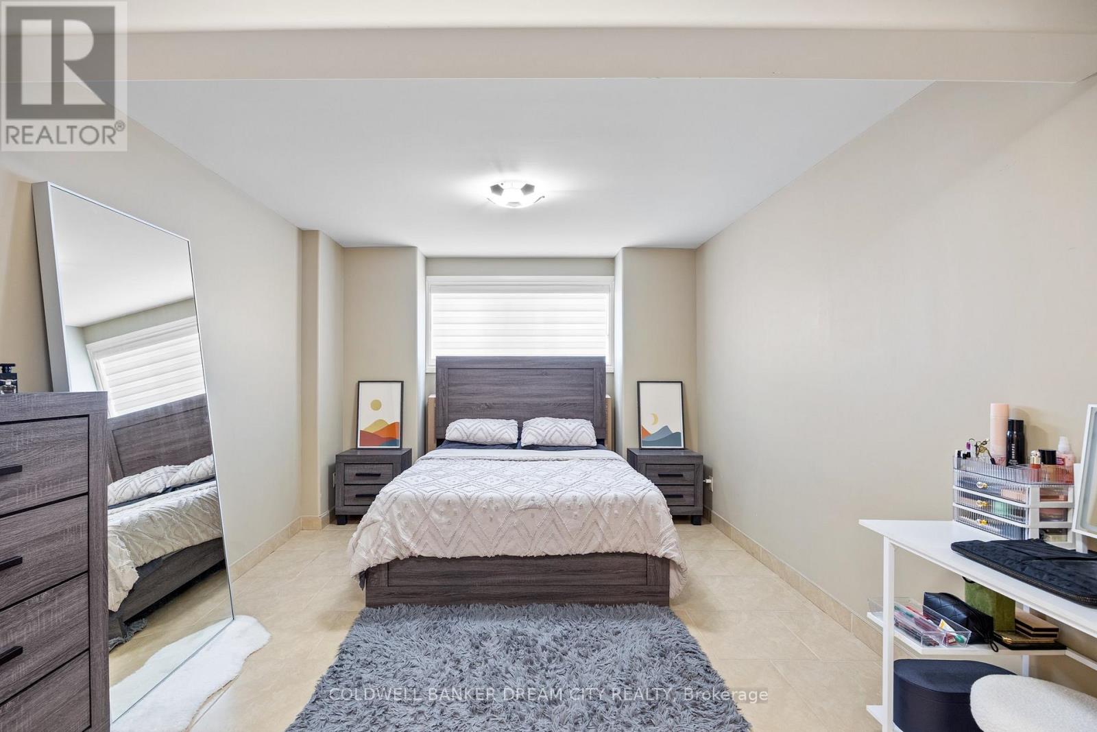 Photo 17 of 239 Branton Crescent, Windsor ON