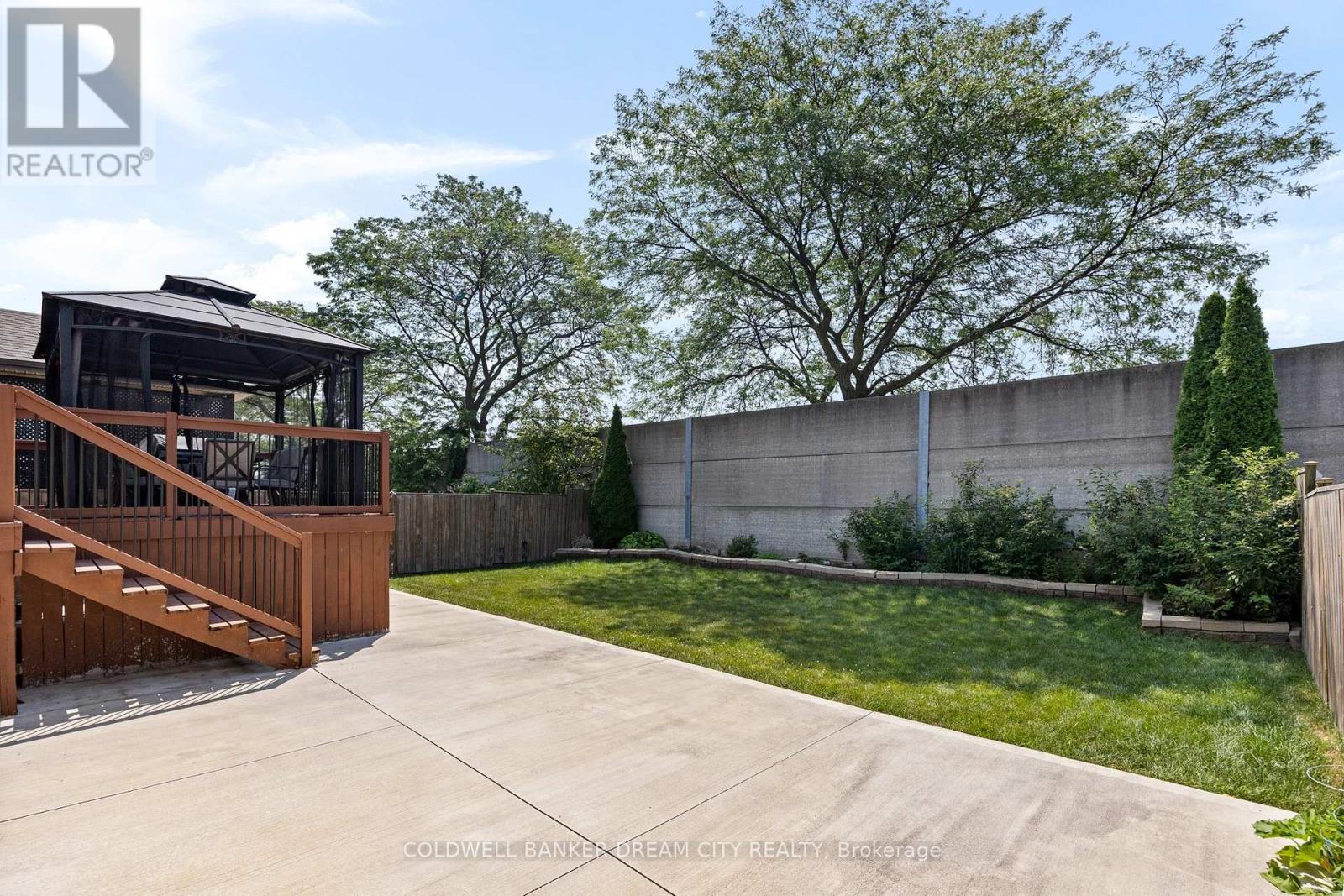 Photo 24 of 239 Branton Crescent, Windsor ON