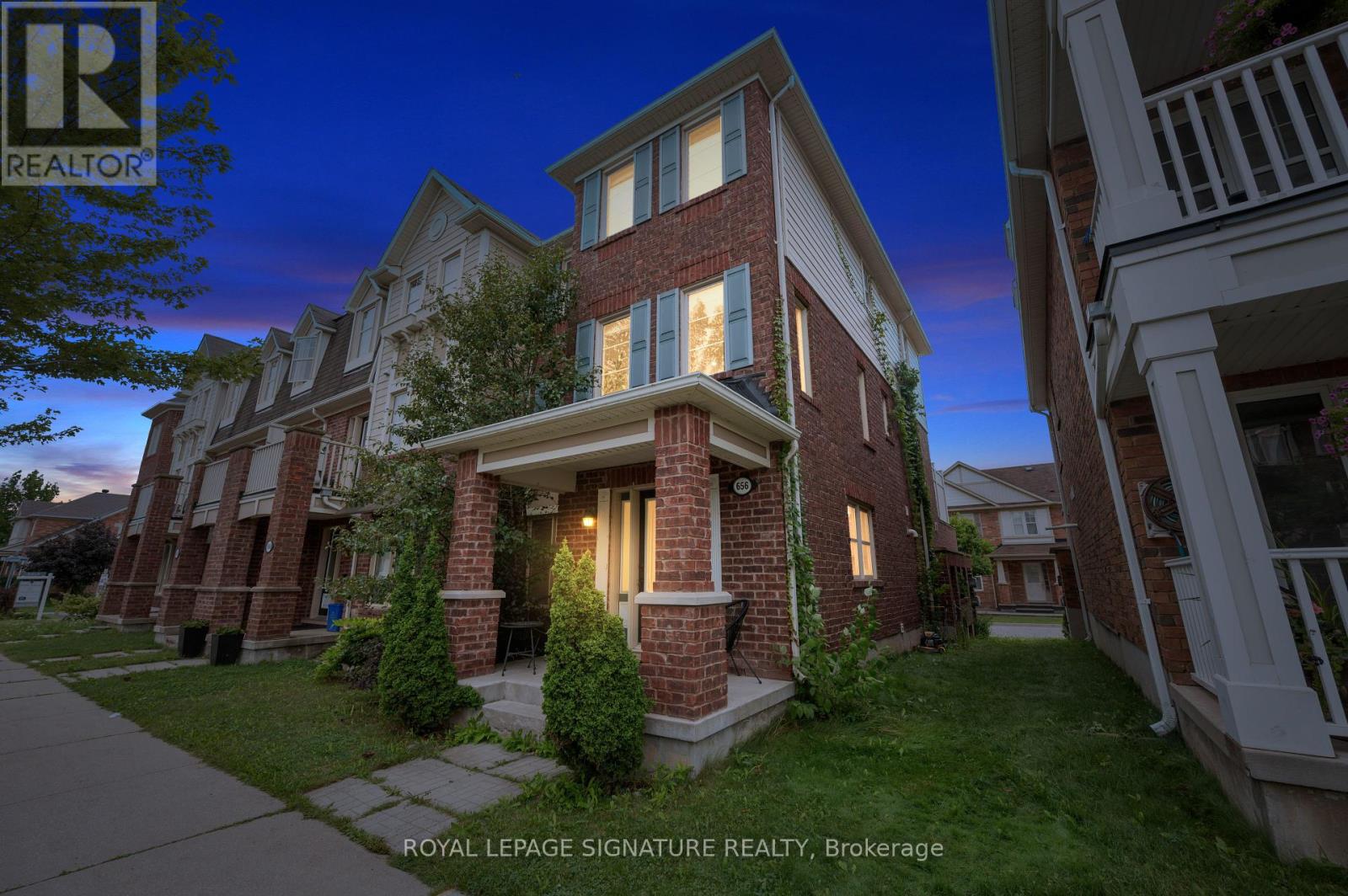 Photo 18 of 656 Scott Boulevard, Milton ON