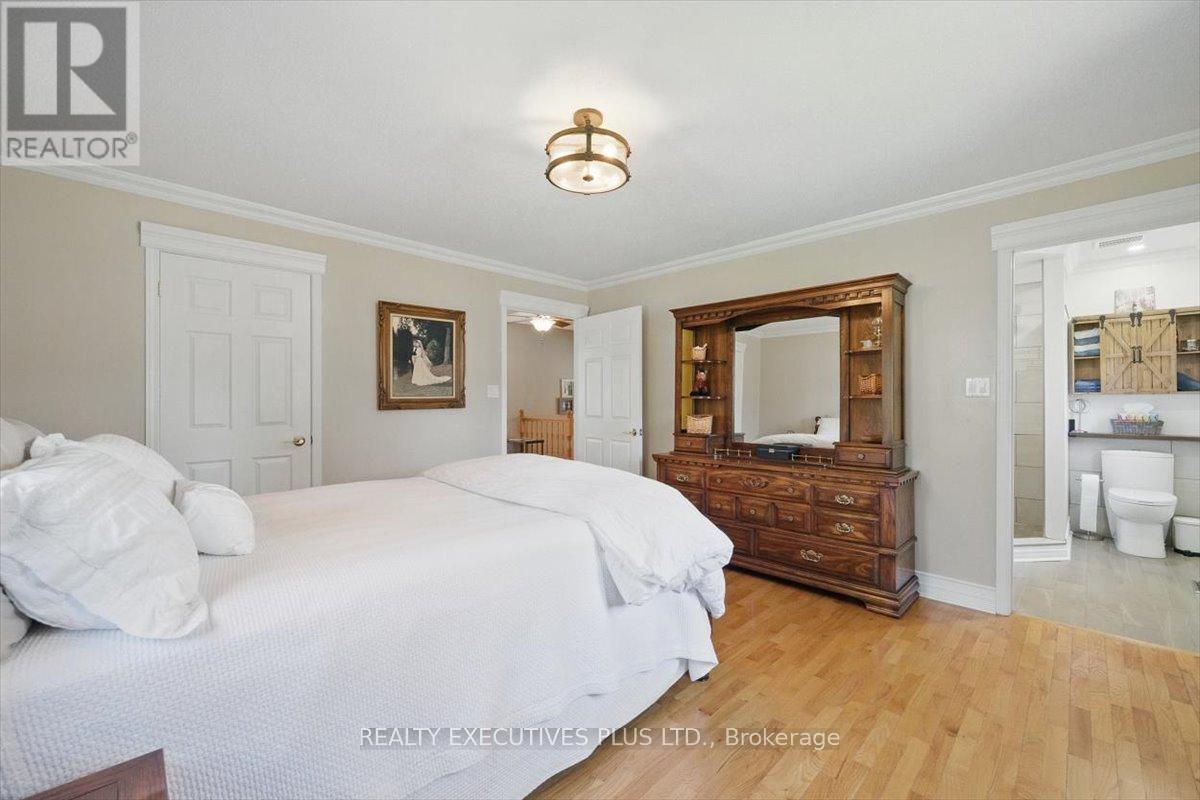 Photo 11 of 2935 Baseline Road, Clarencerockland ON