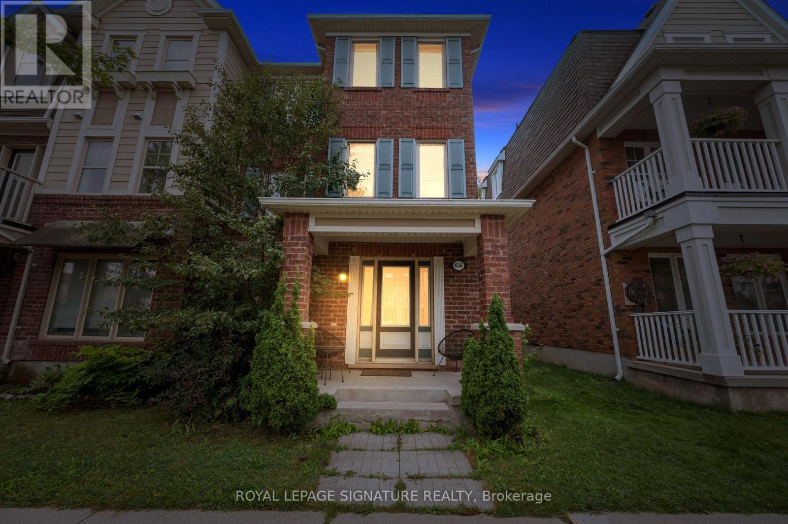 Photo 14 of 656 Scott Boulevard, Milton ON