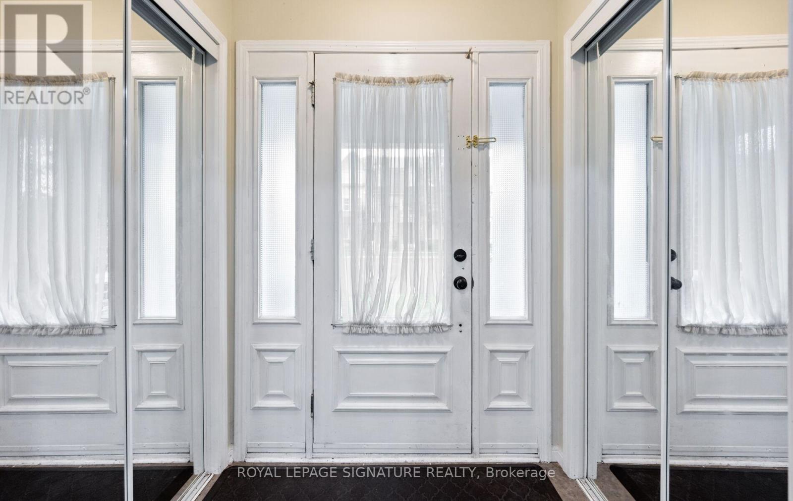 Photo 16 of 656 Scott Boulevard, Milton ON