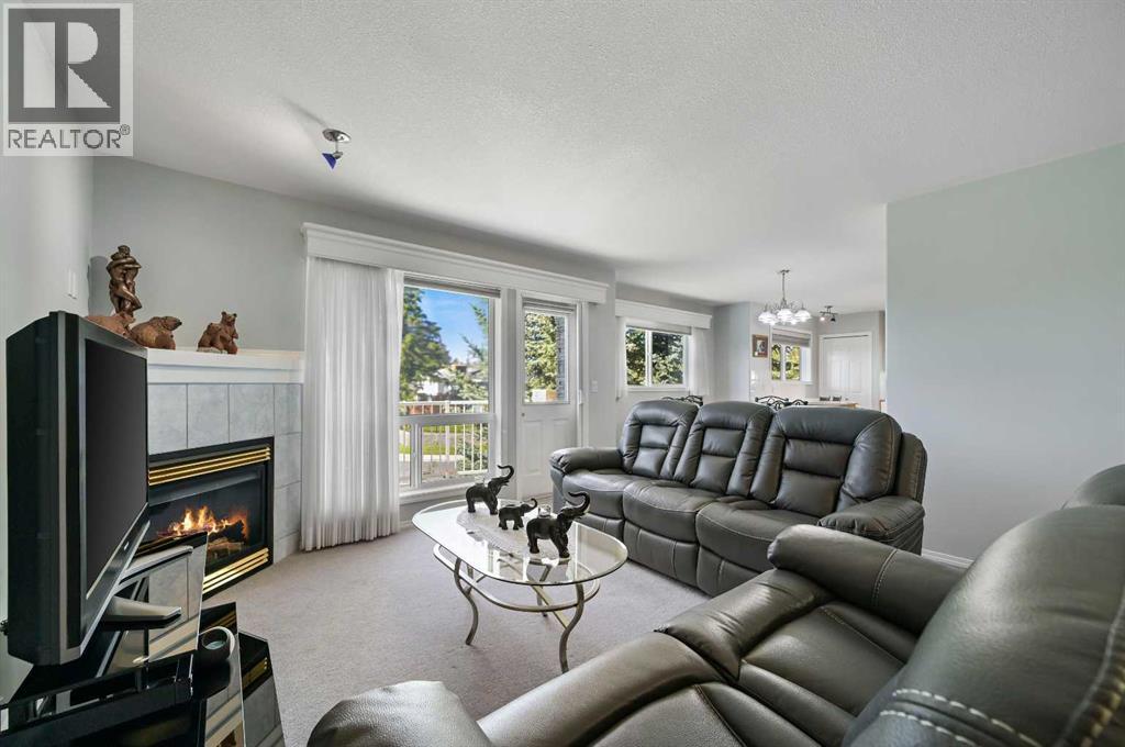 Single Family House for Sale in  Pinecliff Grove NE Pineridge Calgary 