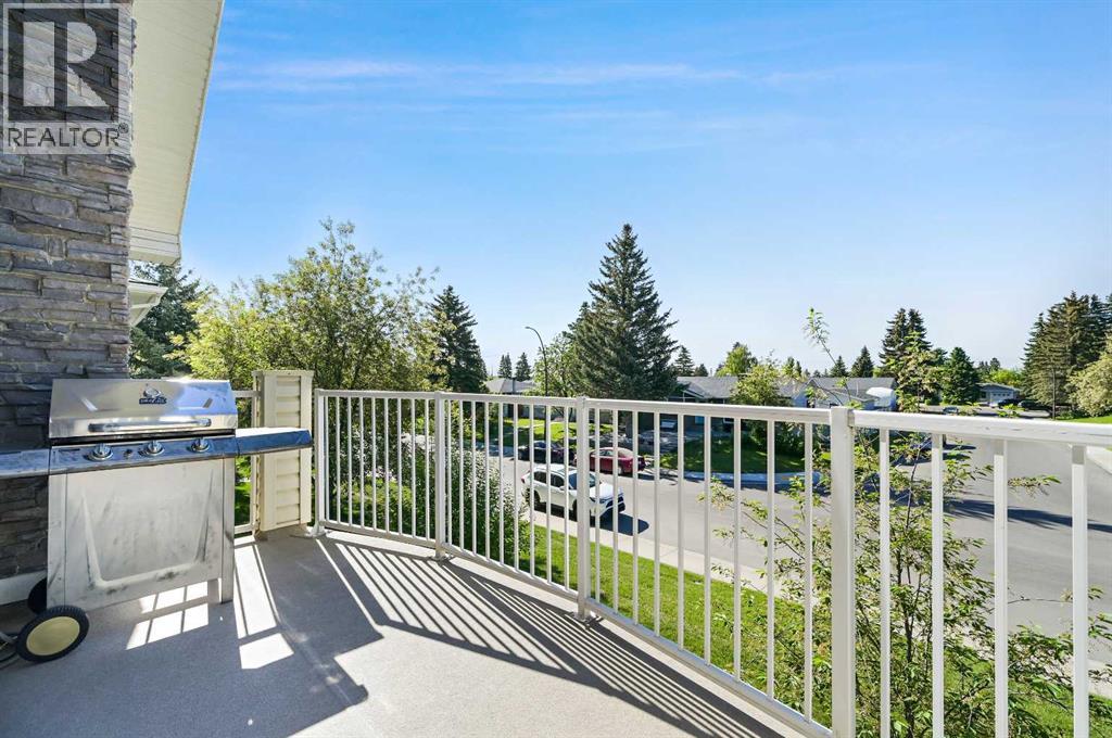 Single Family House for Sale in  Pinecliff Grove NE Pineridge Calgary 