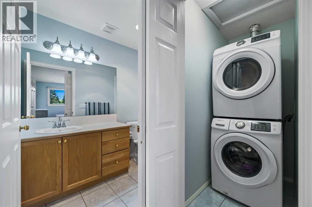 Single Family House for Sale in  Pinecliff Grove NE Pineridge Calgary 