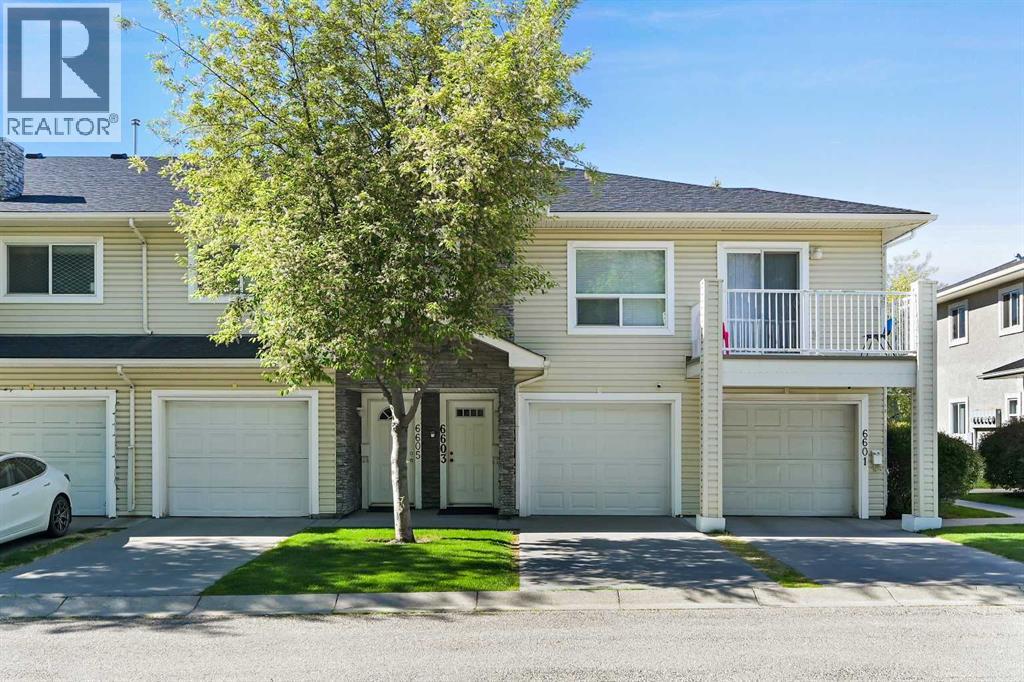 Single Family House for Sale in  Pinecliff Grove NE Pineridge Calgary 