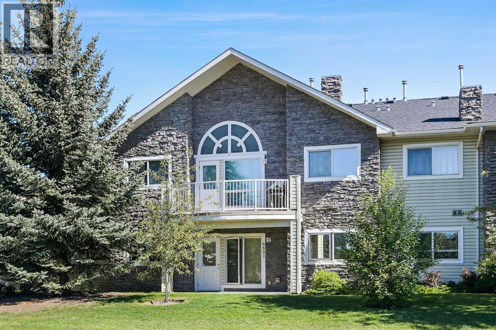 Single Family House for Sale in  Pinecliff Grove NE Pineridge Calgary 
