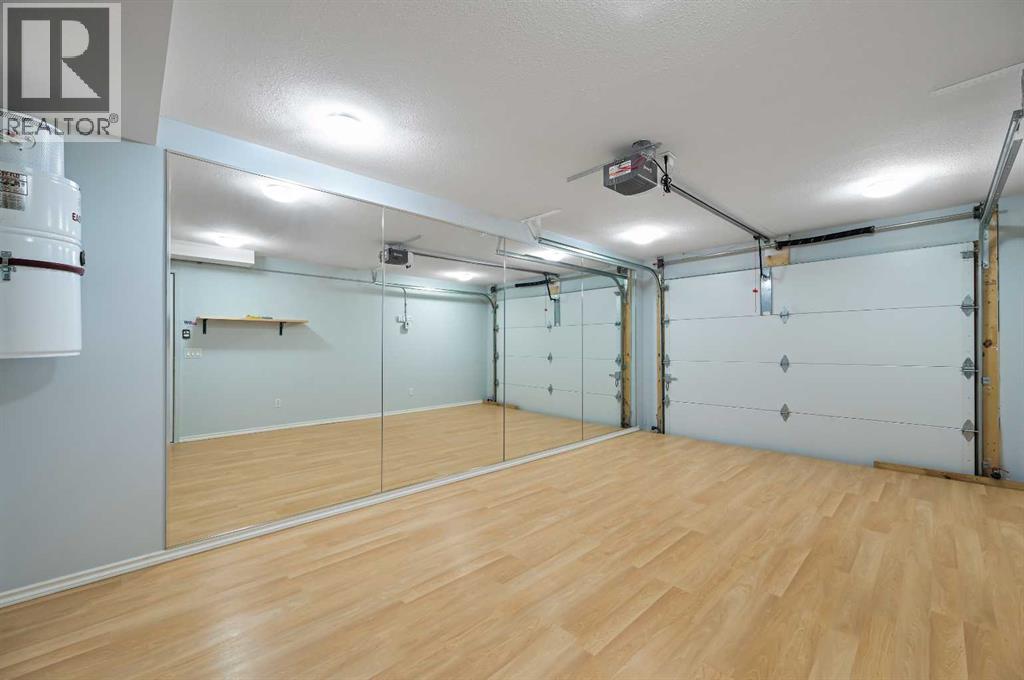 Single Family House for Sale in  Pinecliff Grove NE Pineridge Calgary 