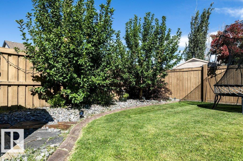 Photo 22 of 16820 57 St Nw, Edmonton AB
