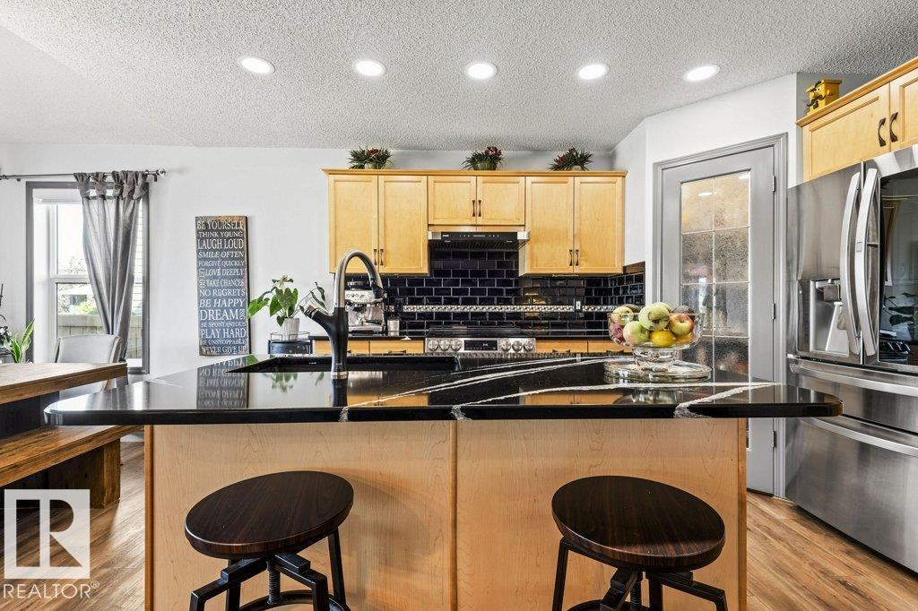 Photo 10 of 16820 57 St Nw, Edmonton AB