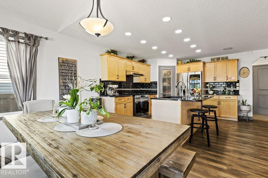 Photo 38 of 16820 57 St Nw, Edmonton AB