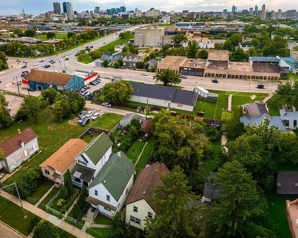 Photo 17 of 432 Stella Avenue, Winnipeg MB