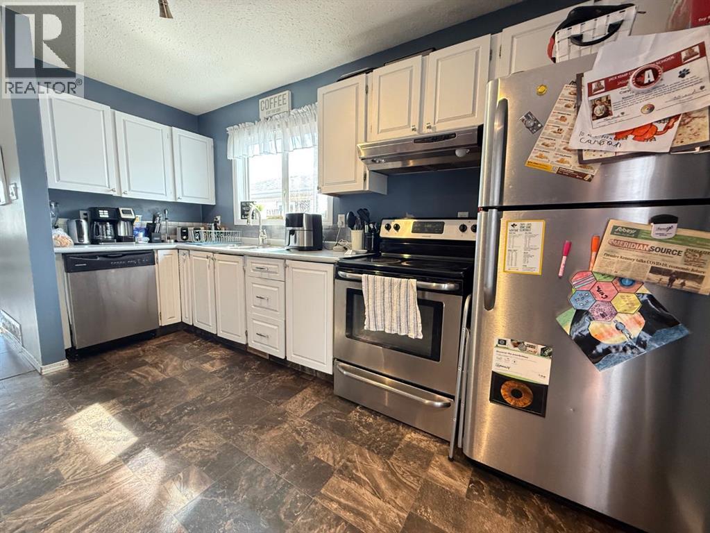 Photo 7 of 2914 56 Avenue, Lloydminster AB