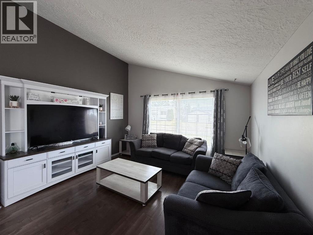 Photo 2 of 2914 56 Avenue, Lloydminster AB