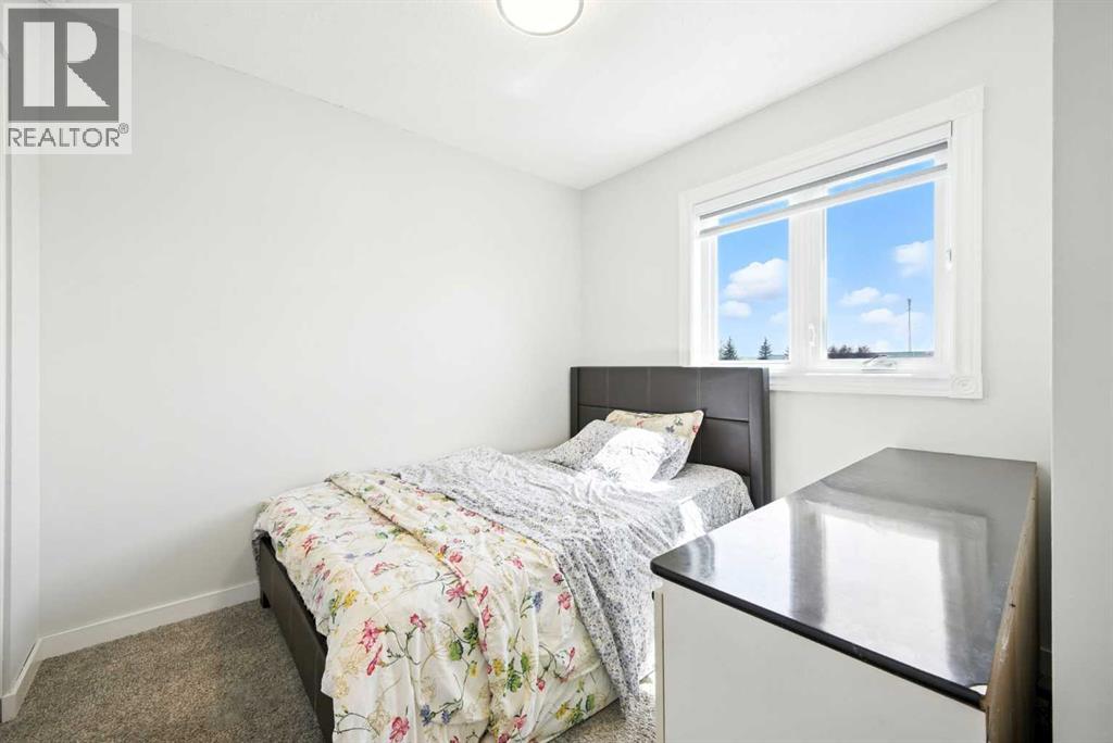 Single Family House for Sale in  Erin Road  SE Erin Woods Calgary 