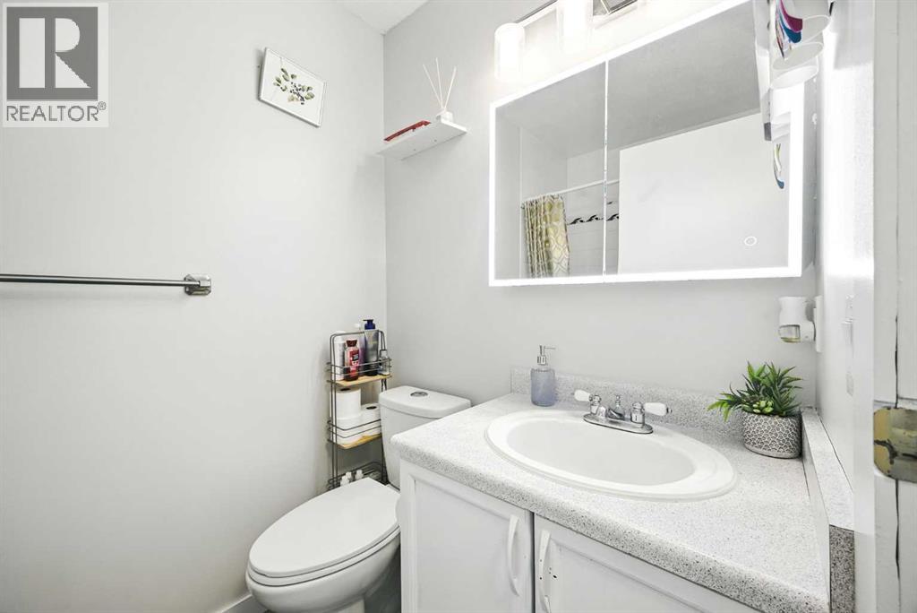 Single Family House for Sale in  Erin Road  SE Erin Woods Calgary 