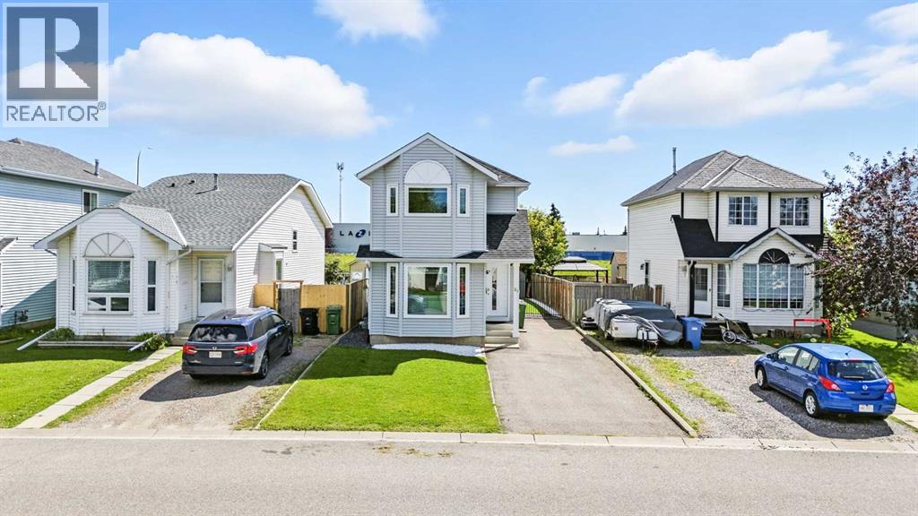 Single Family House for Sale in  Erin Road  SE Erin Woods Calgary 